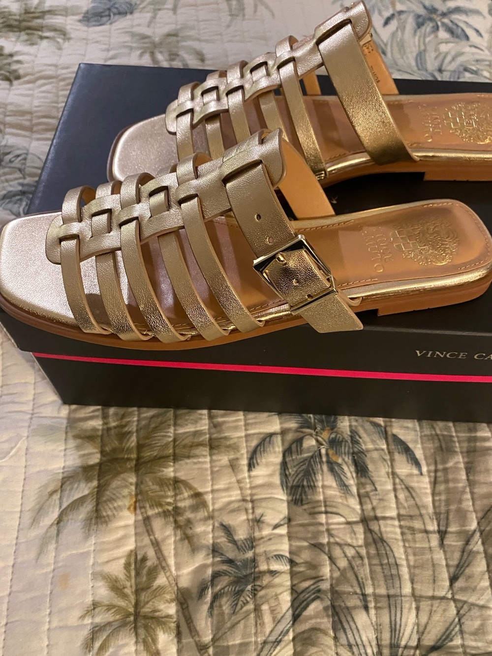 Vince Camuto Lemenda Leather Metallic Gold Strappy Gladiator Sandal 7.5 - Picture 2 of 8